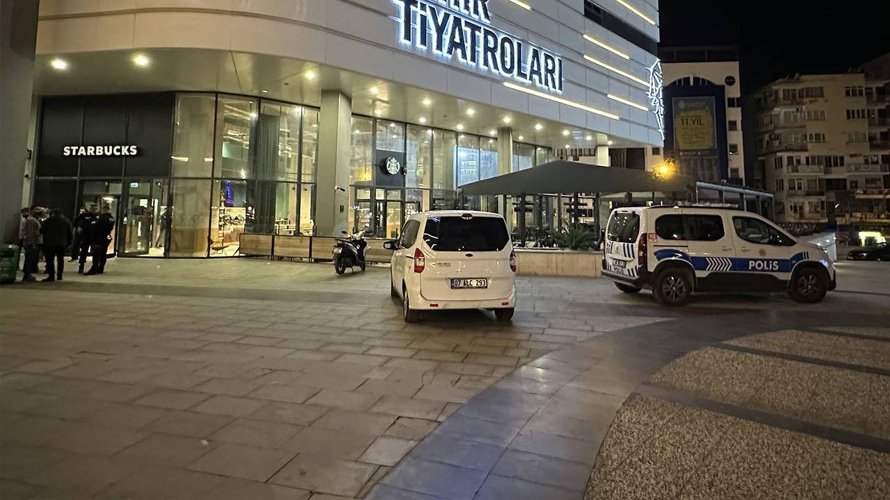 Antalya da Starbucks a molotoflu saldırı