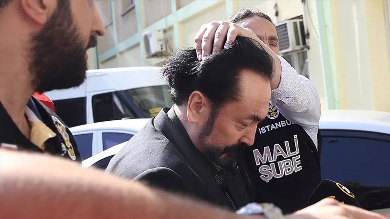 Adnan Oktar ın 2 milyar liralık mal varlığı devlete geçti