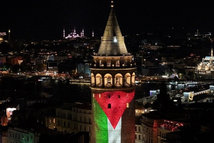 Filistin Bayrağı Galata Kulesi ne yansıtıldı