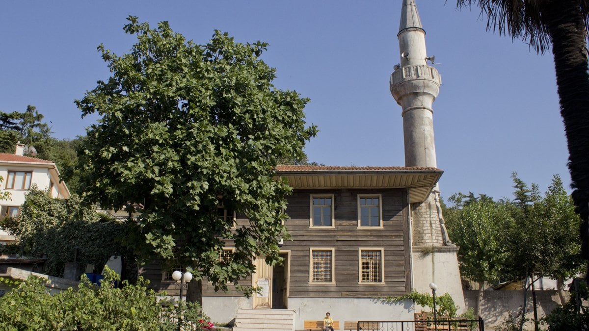 Ramazan ayında 12 cami yeniden ibadete açılacak