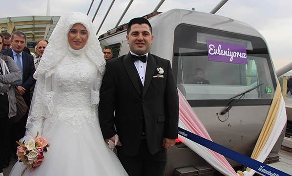 Metro istasyonunda nikah!