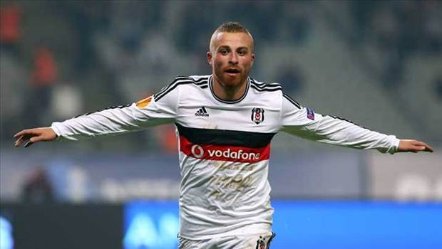 Gökhan Töre Beşiktaş tan ayrıldı!