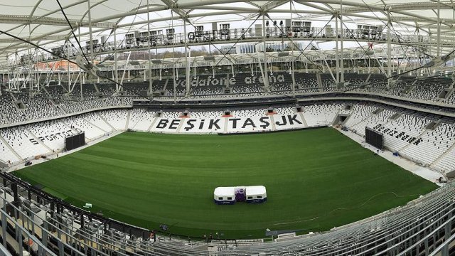 UEFA dan Vodafone Arena ya ziyaret