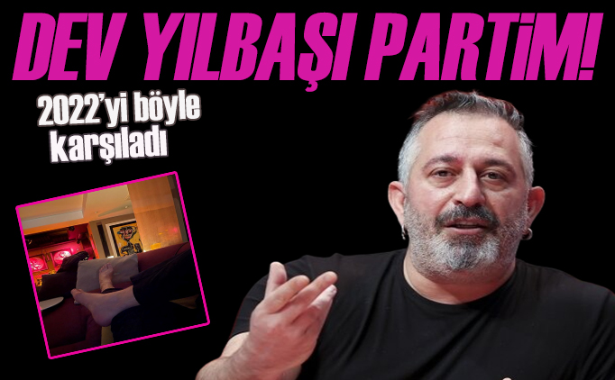 Cem Yılmaz 2022 yi böyle karşıladı!