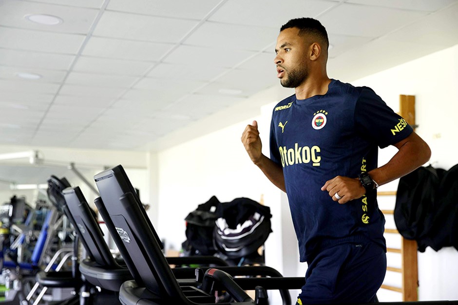 En-Nesyri, Fenerbahçe de ilk antrenmanını yaptı