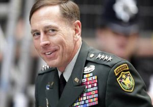 Times: Petraeus Görevinden Ayrılacak! 