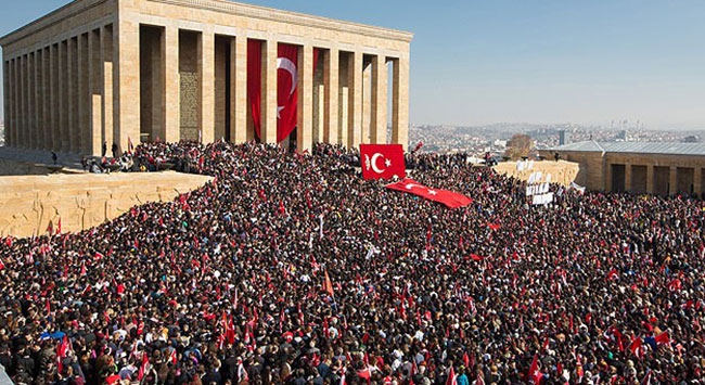 Anıtkabir’e rekor ziyaret!