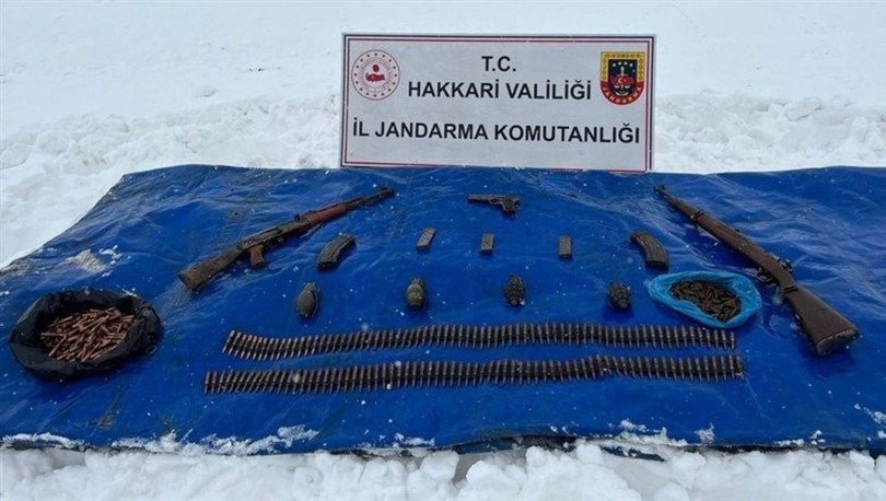 Hakkari kırsalında silah ve mühimmat ele geçirildi