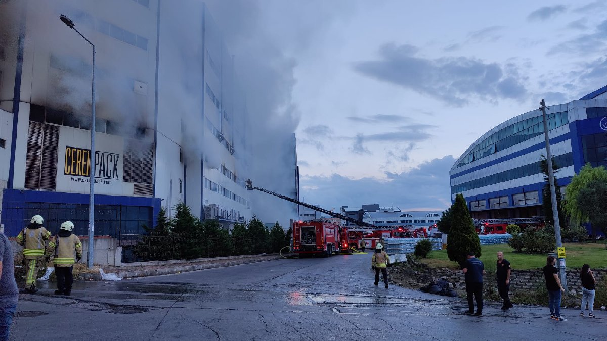 İstanbul’da sanayi bölgesinde yangın