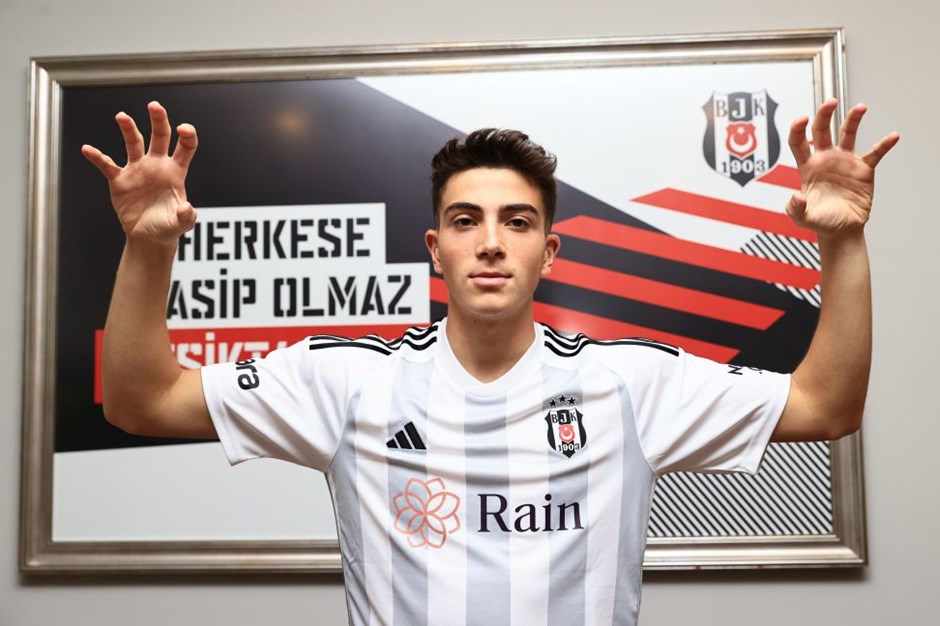 Beşiktaş ın sıradaki yıldız adayını Serdar Topraktepe açıkladı