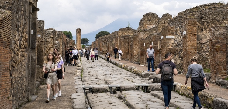 Pompei Antik Kenti nde termal banyo keşfedildi