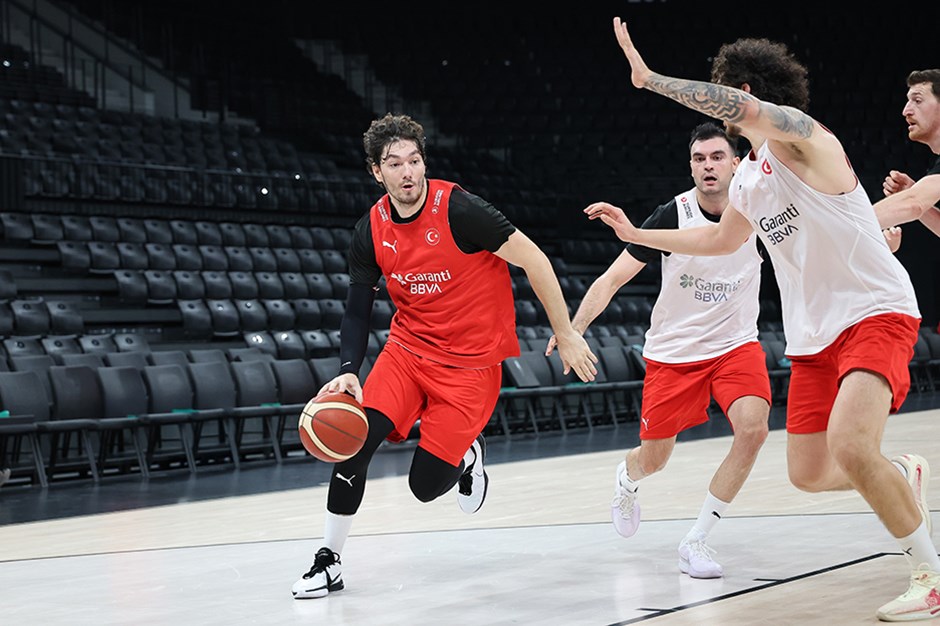 A Milli Basketbol Takımı nın aday kadrosu açıklandı