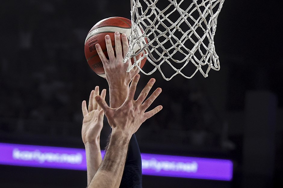 Fenerbahçe Beko ve Anadolu Efes, Cumhurbaşkanlığı Kupası nda karşı karşıya geliyor