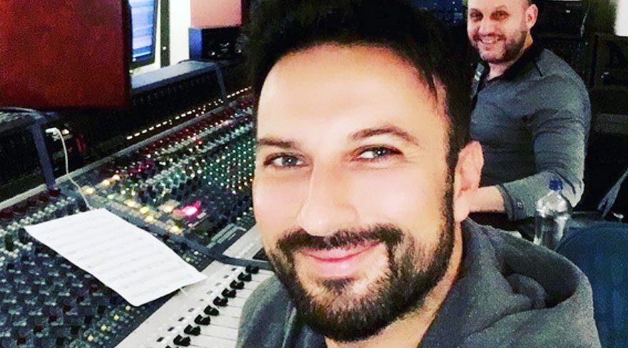 Tarkan, yeni albümünden dinletti