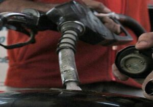 Ekonomik Toparlanmaya  Petrol  Freni