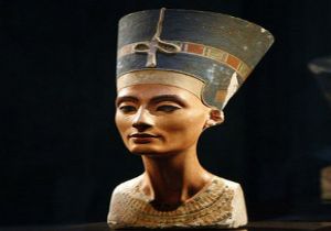 Mısır Nefertiti yi İstiyor!