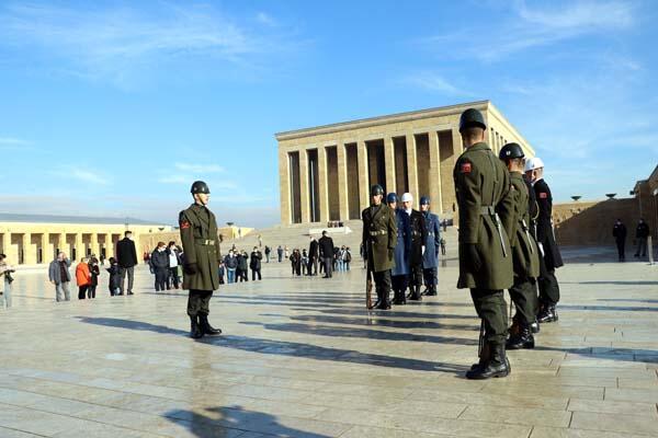 MSB paylaştı: Anıtkabir’in ‘saygı nöbetçileri’