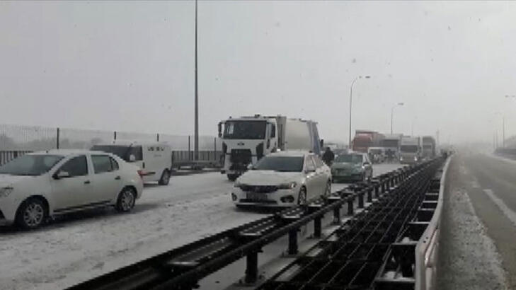 TEM’de zincirleme trafik kazası