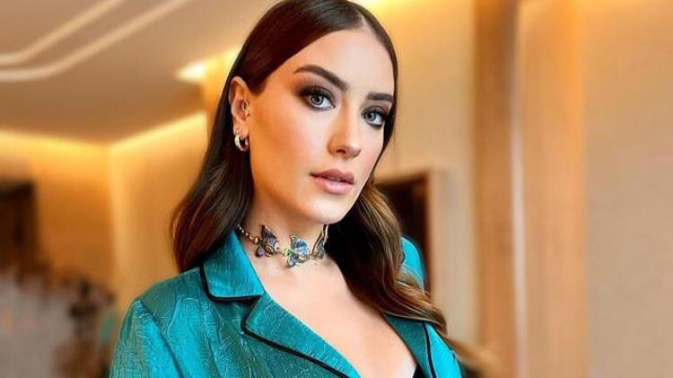 Hazal Kaya dan karnı burnunda poz!