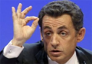 Sarkozy, Libya daki Şiddeti Kınadı