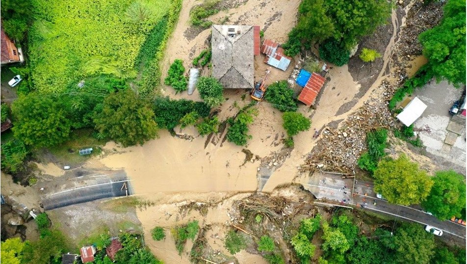 Karadeniz de sel durumu: Risk devam ediyor