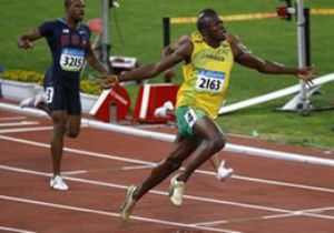 Bolt Yine Birinci!