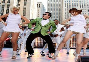 Justin Bieber, Lady Gaga ve PSY!