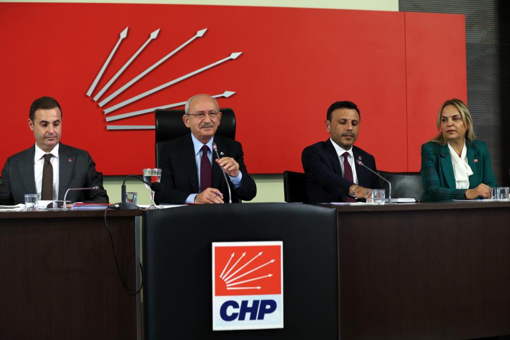 Kılıçdaroğlu, CHP İstanbul İl Başkanlığı heyetini kabul etti