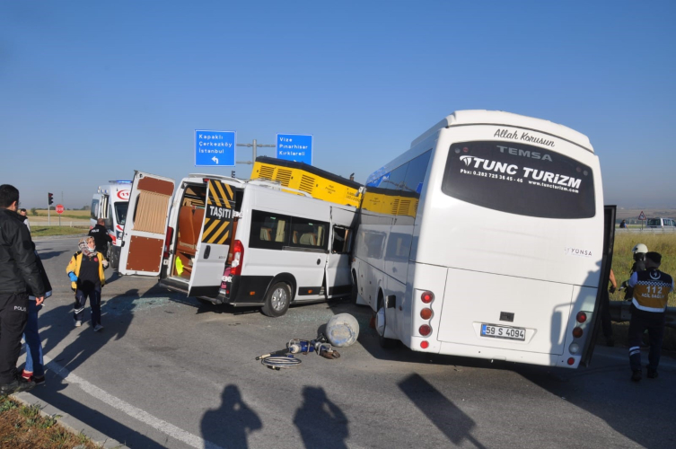 Tekirdağ’da feci kaza! 18 yaralı