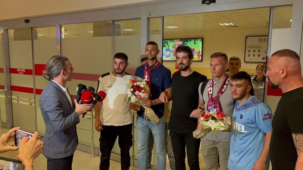 Trabzonspor un yeni transferlerine coşkulu karşılama