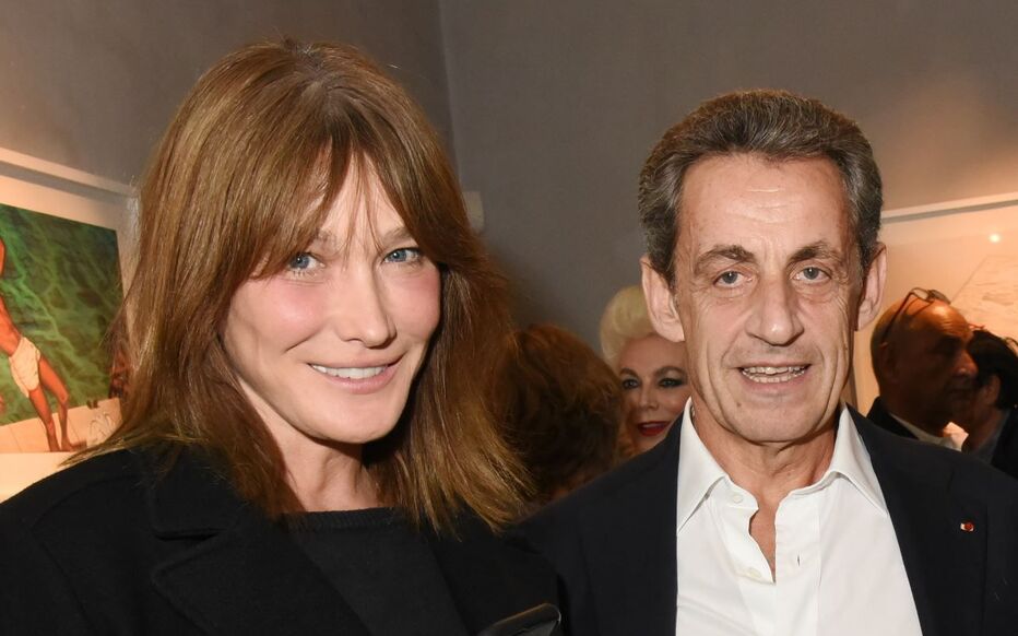 Carla Bruni, eşi Sarkozy nin yolsuzluk davasında şüpheli olarak ifade verdi