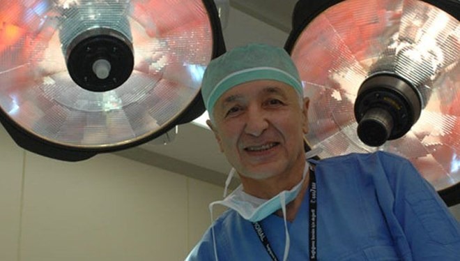 Karaciğer nakli yapan ilk Türk doktor Prof. Dr. Kalayoğlu hayatını kaybetti