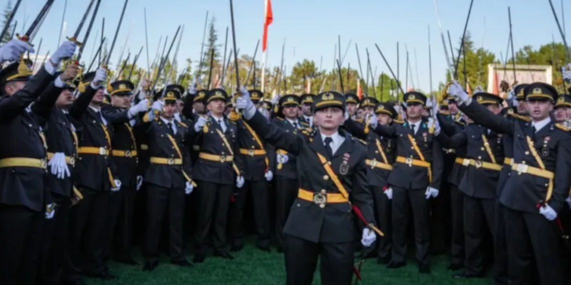 Teğmenlerin ifadesi alındı