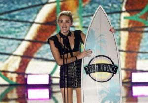 Teen Choice Awards Sahiplerini Buldu!