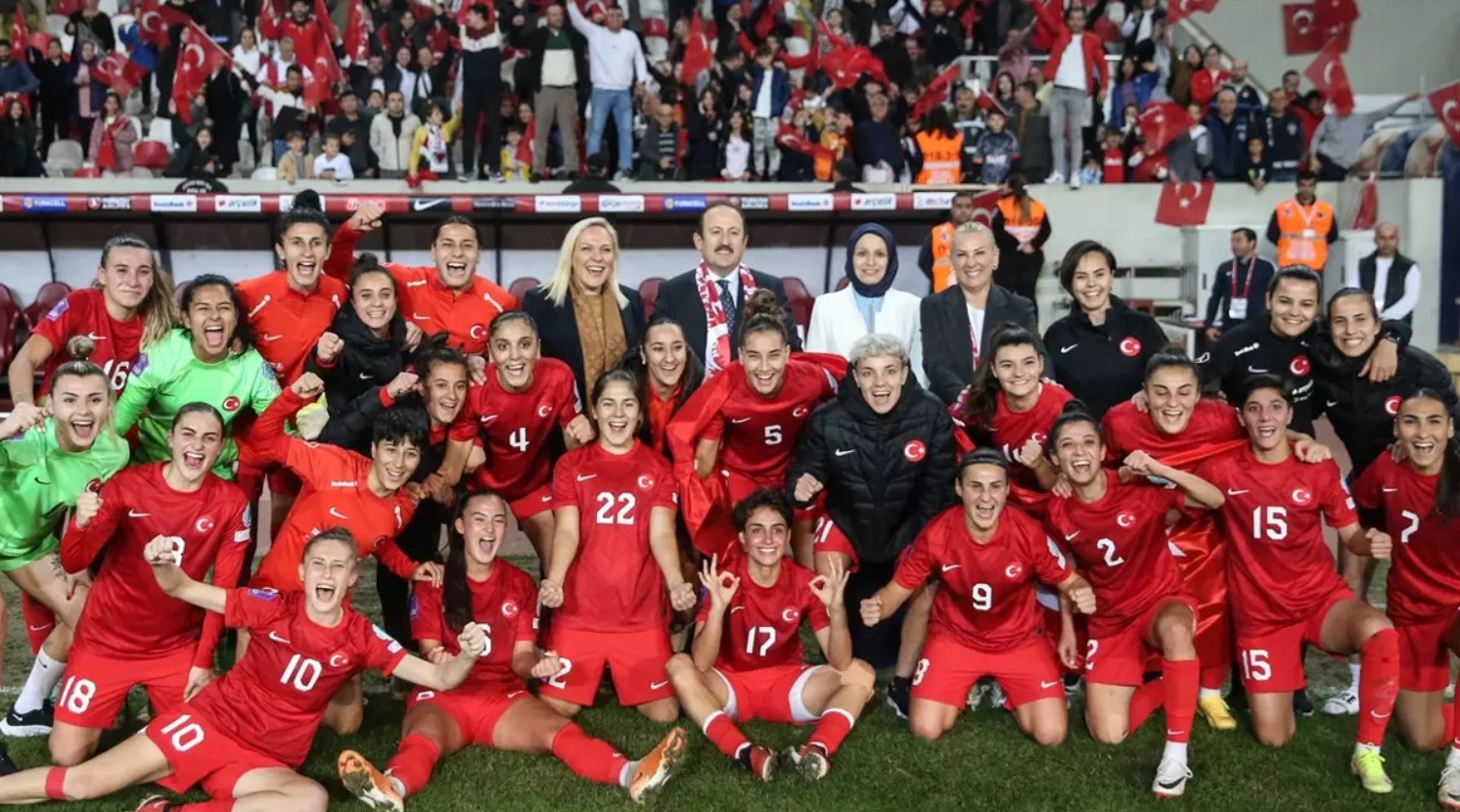A Milli Kadın Futbol Takımı, grubunu namağlup lider tamamladı