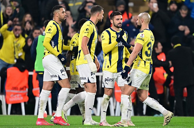 Fenerbahçe ayrılığı duyurdu