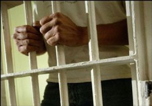 Özbekistan da 3 bin mahkum serbest kaldı!