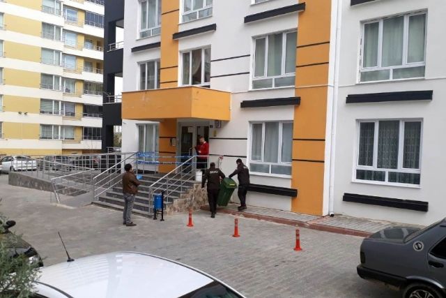 Koronavirüs bulaşınca bütün apartman karantinaya alındı