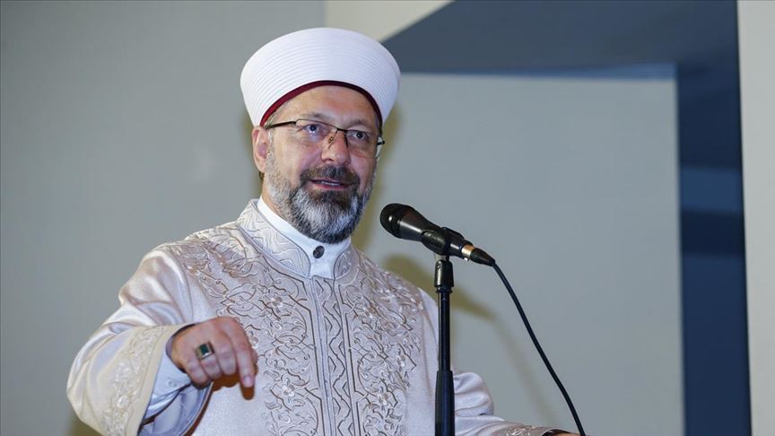 Diyanet duyurdu: Hac kurası ertelendi