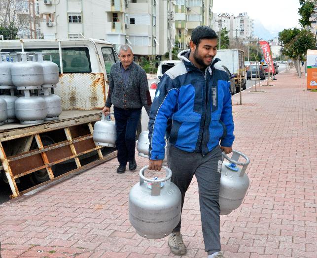 4 bin lira maaşa işçi arıyorlar