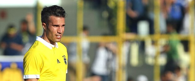 Fenerbahçe ye Van Persie şoku