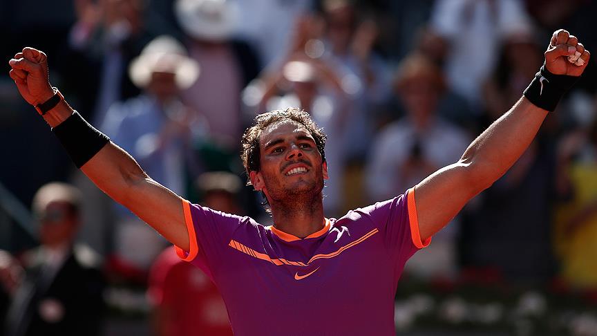 Nadal, Djokovic i yenerek finale çıktı
