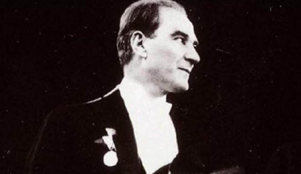 10 Kasım da skandal Atatürk paylaşımı