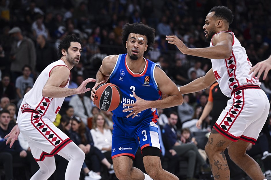 Anadolu Efes son çeyrekte Monaco ya direnemedi