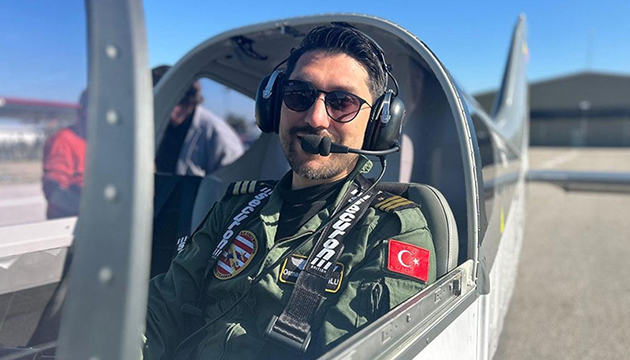 Yazılım sektörünü bırakıp pilot eğitmeni oldu