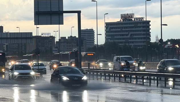 AKOM’dan sağanak geçişleri uyarısı