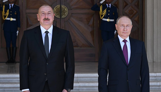 Aliyev ve Putin den kritik görüşme