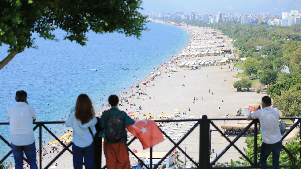 Antalya da otellerin doluluk oranı yazı aratmıyor