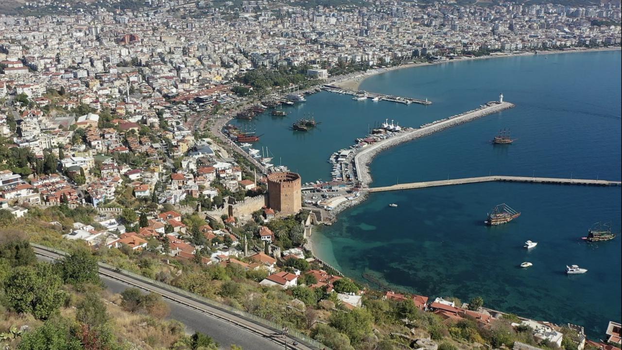 Antalya ya turist akını oldu