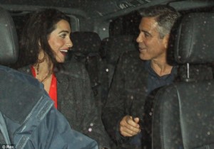 George Clooney Arap Sevgilisi İle Nişanlandı!